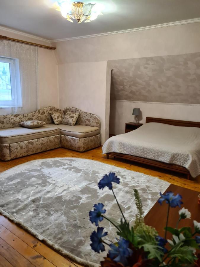 Lara Hotel Solochin Bagian luar foto
