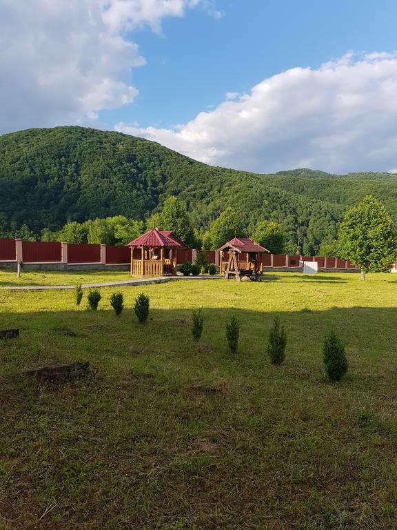 Lara Hotel Solochin Bagian luar foto
