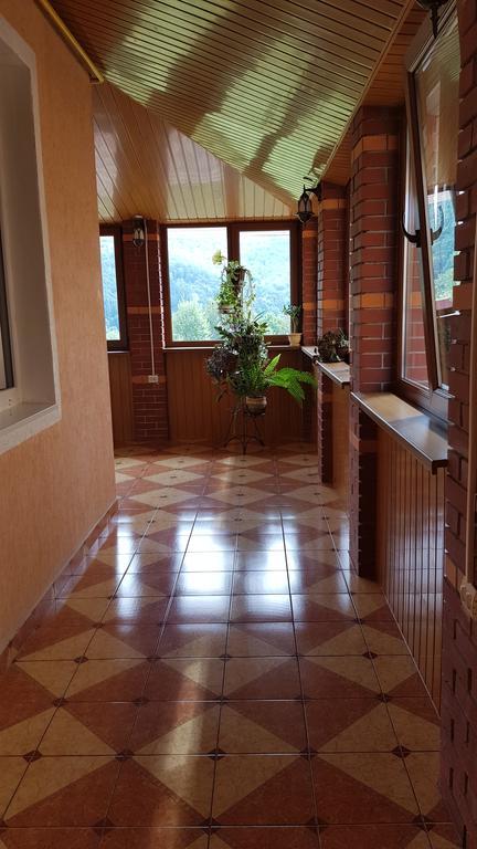 Lara Hotel Solochin Bagian luar foto