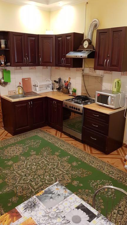 Lara Hotel Solochin Bagian luar foto
