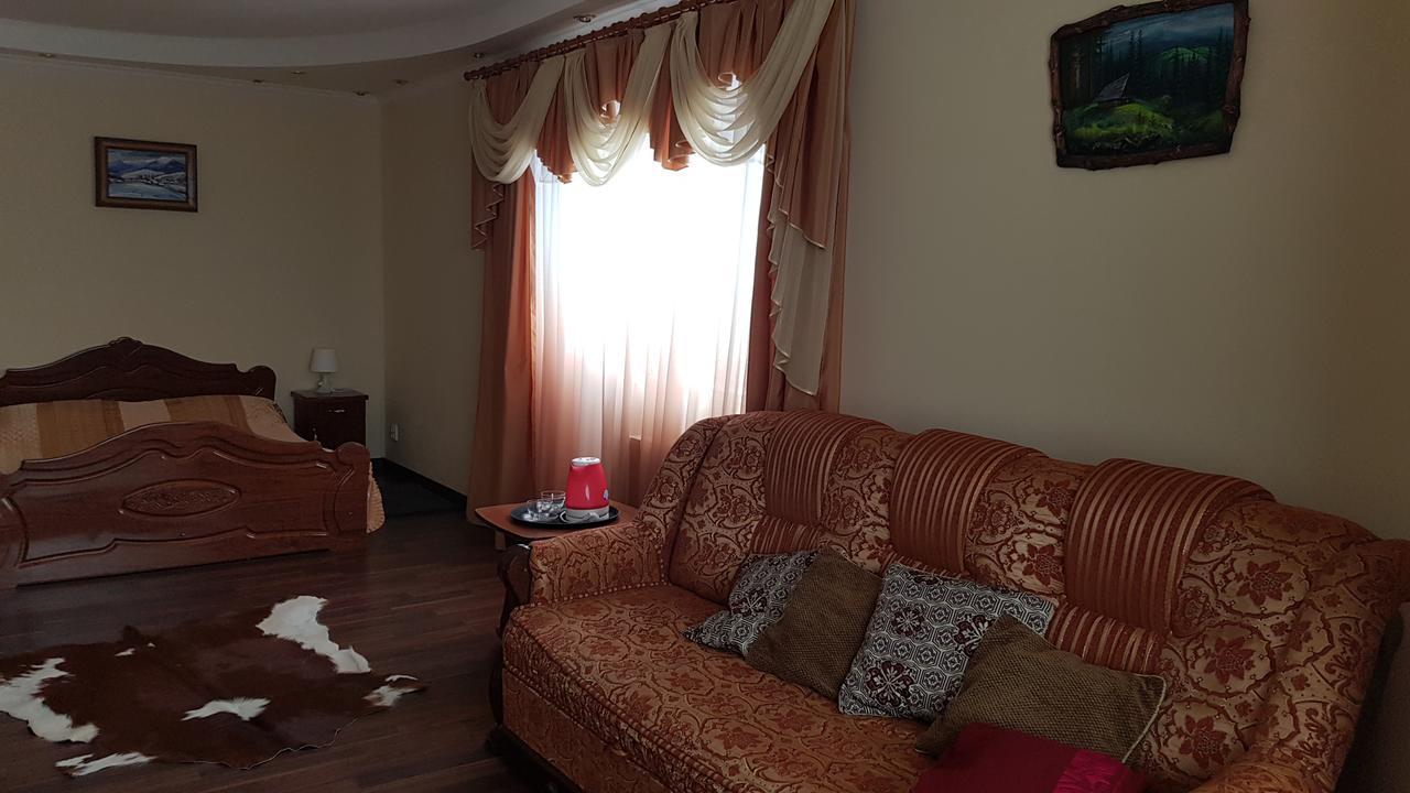 Lara Hotel Solochin Bagian luar foto