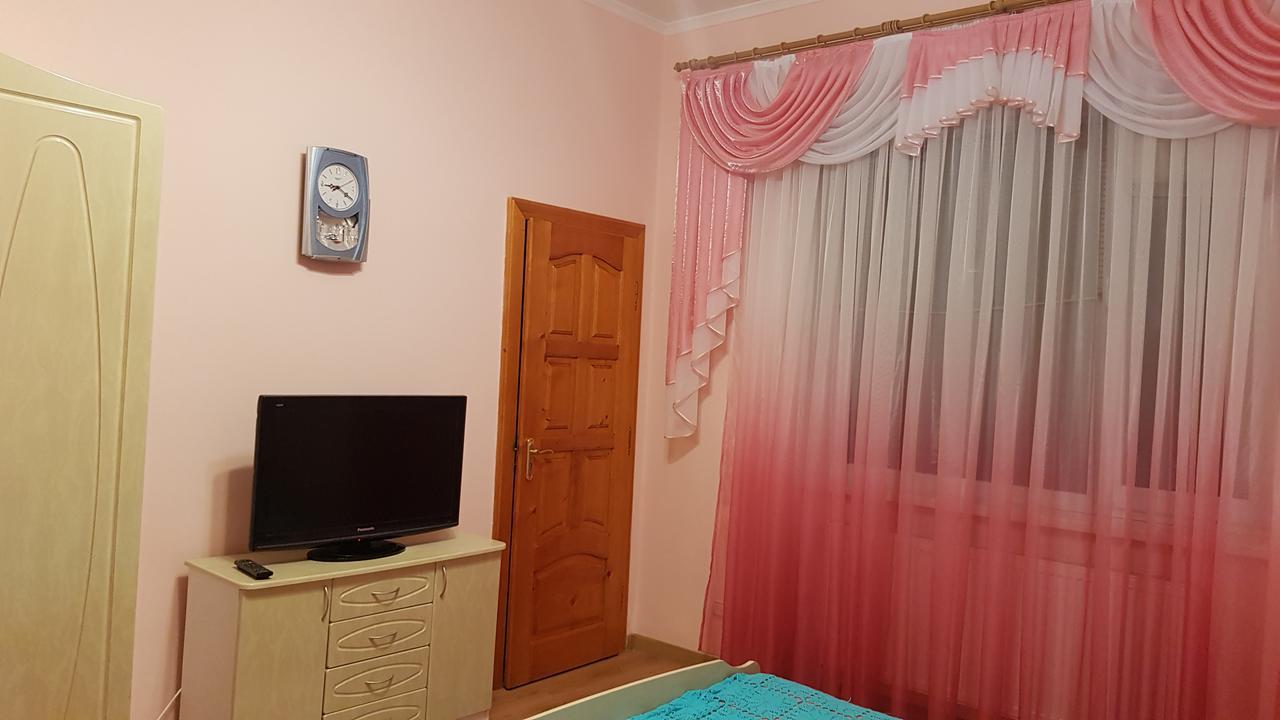 Lara Hotel Solochin Bagian luar foto
