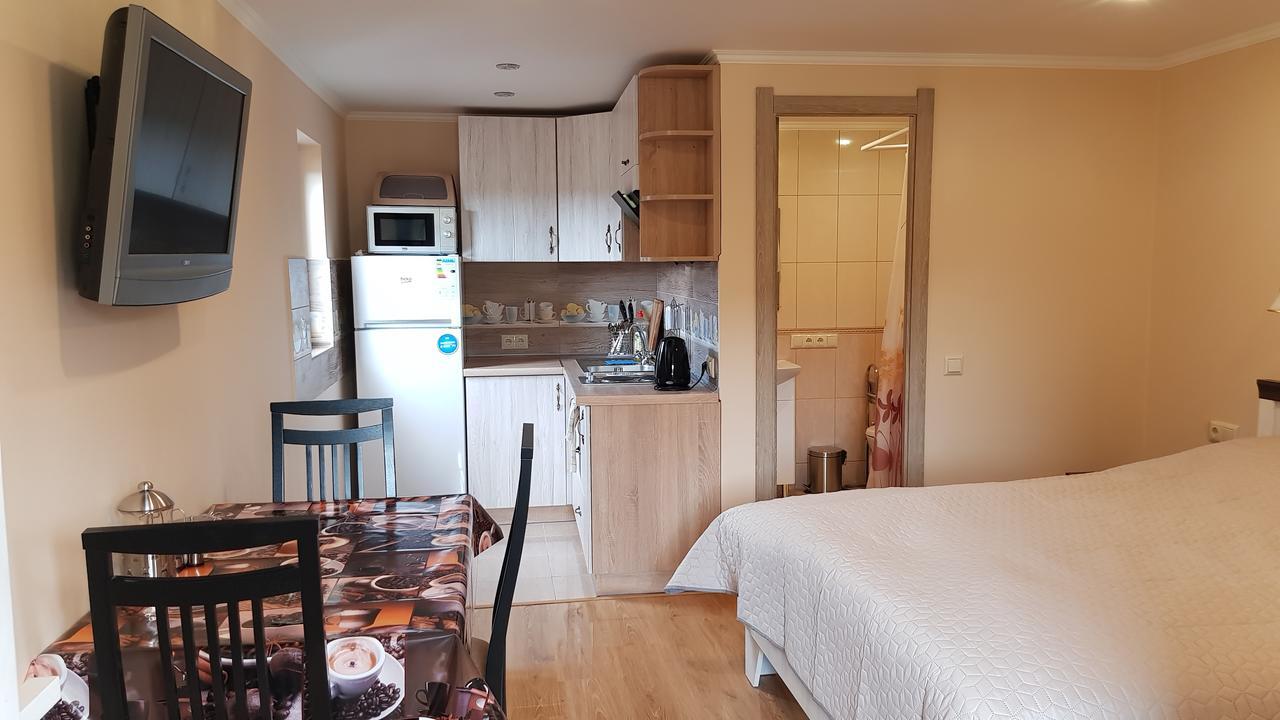 Lara Hotel Solochin Bagian luar foto